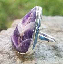 Load image into Gallery viewer, Amethyst ring (size 9)
