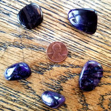 Load image into Gallery viewer, Sugilite (tumbled)