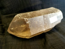 Load image into Gallery viewer, Smoky quartz point (5")