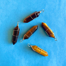 Load image into Gallery viewer, Small crystal pendants