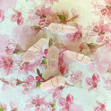 Load image into Gallery viewer, Small crystal pendants