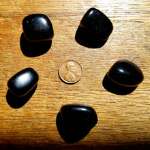 Load image into Gallery viewer, Black Obsidian (tumbled)