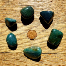 Load image into Gallery viewer, Green jasper (tumbled)