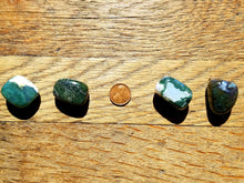 Load image into Gallery viewer, Moss agate (tumbled)