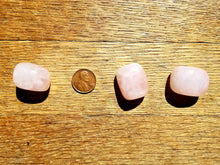 Load image into Gallery viewer, Rose Quartz (tumbled)