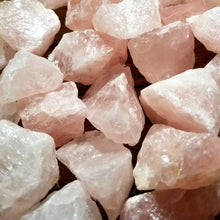 Load image into Gallery viewer, Rose quartz (rough)