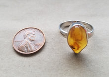 Load image into Gallery viewer, Amber ring (size 8.5)
