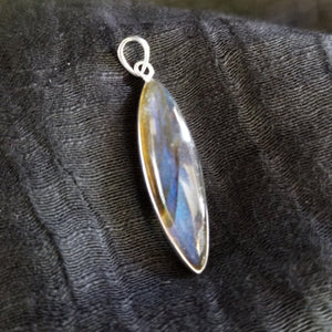 Labradorite pendant