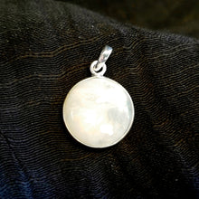 Load image into Gallery viewer, Rainbow moonstone pendant

