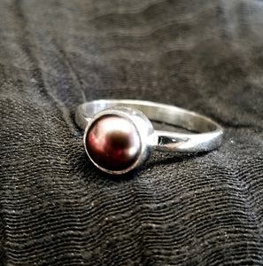 Pearl ring (size 9)